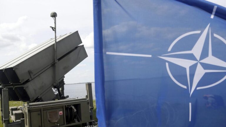País da Otan entra em alerta após drone invadir novamente seu espaço aéreo pais-da-otan-entra-em-alerta-apos-drone-invadir-novamente-seu-espaco-aereo