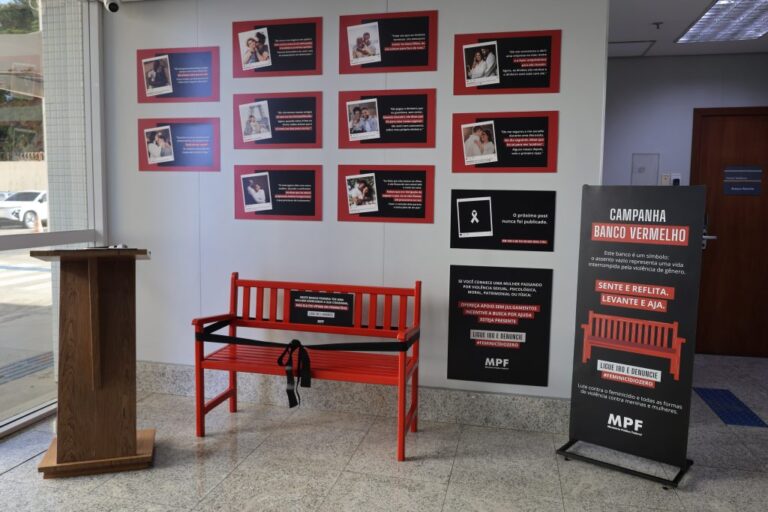 Agosto Lilás: TJBAreforça atuação em rede no lançamento do Banco Vermelho no MPF-BA agosto-lilas:-tjbareforca-atuacao-em-rede-no-lancamento-do-banco-vermelho-no-mpf-ba
