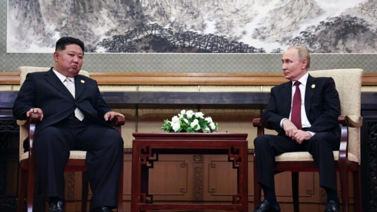 Após aceno de Trump a Kim, Rússia diz que luta com Coreia do Norte por nova ordem mundial apos-aceno-de-trump-a-kim,-russia-diz-que-luta-com-coreia-do-norte-por-nova-ordem-mundial