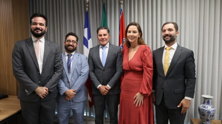 tjba-e-oab-ba-ampliam-dialogo-institucional-para-aperfeicoar-servicos-ao-cidadao