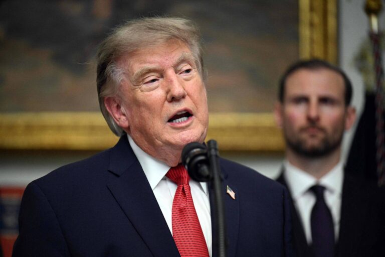 em-termos-vagos,-trump-declara-guerra-economica-e-ameaca-paises-que-ajudam-ira