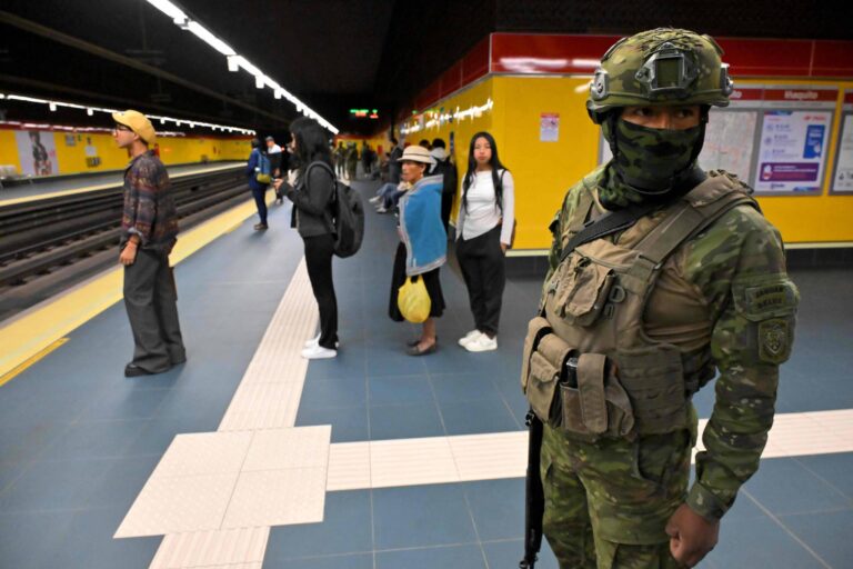 militares-dos-eua-fazem-operacoes-contra-narcotraficantes-no-equador,-diz-governador