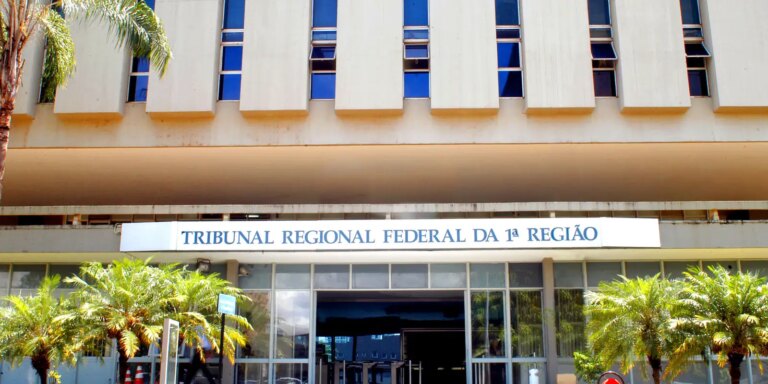 justica-suspende-regra-que-permite-dentista-fazer-harmonizacao-facial