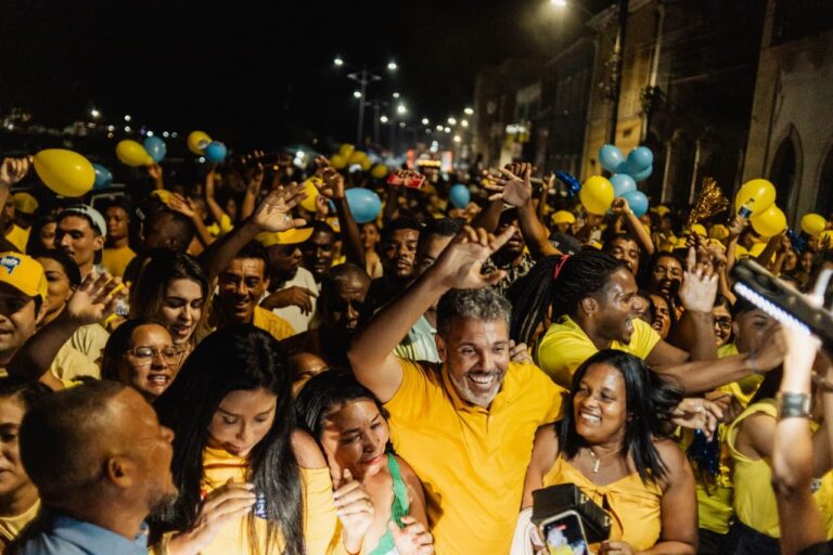 Onda amarela consagra arrancada de Rafa de Hildécio em Valença onda-amarela-consagra-arrancada-de-rafa-de-hildecio-em-valenca