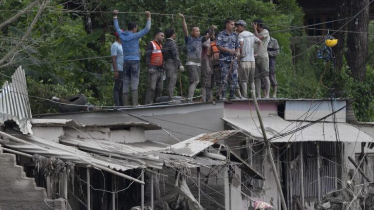 tragedia-no-nepal-se-soma-a-decadas-de-desastres-no-himalaia