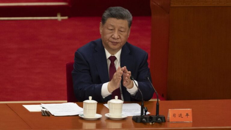 china-intensifica-expurgo-e-reduz-comando-militar-de-sete-para-dois-membros
