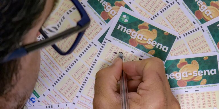 Mega-Sena não tem acertador e prêmio sobe para R$ 36 milhões mega-sena-nao-tem-acertador-e-premio-sobe-para-r$-36-milhoes