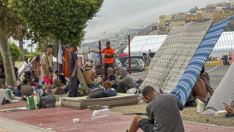 governo-espanhol-contraria-moradores-e-deve-instalar-tendas-para-imigrantes-ilegais-em-ceuta