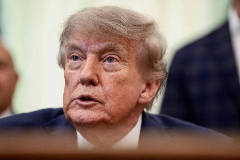 Governo Trump pede novamente à Suprema Corte que autorize restrições ao voto pelo correio governo-trump-pede-novamente-a-suprema-corte-que-autorize-restricoes-ao-voto-pelo-correio