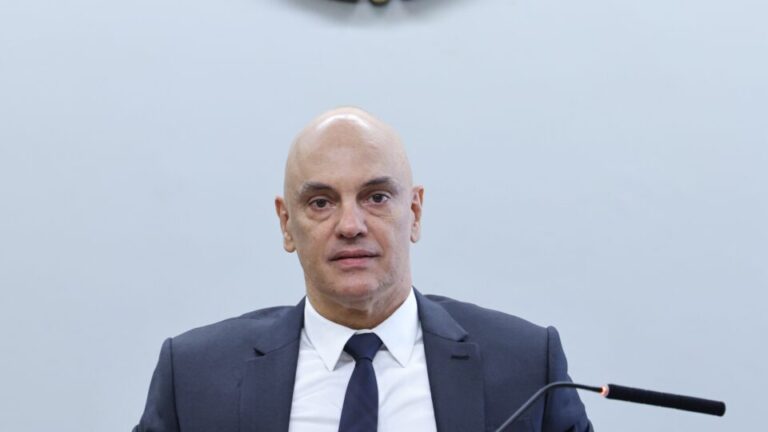 escandalo-envolvendo-moraes-e-o-stf-e-uma-ameaca-a-democracia-do-brasil,-diz-the-economist