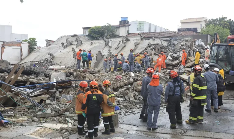 chuvas-deixam-ao-menos-oito-mortos-na-grande-sao-paulo