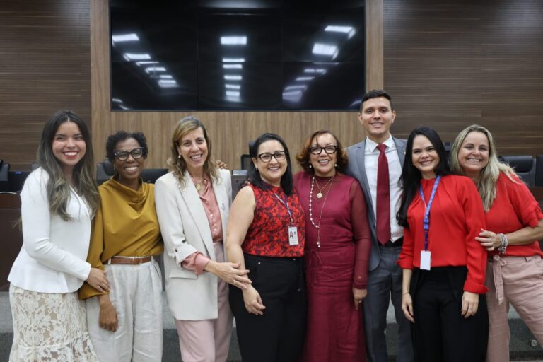 desembargadora-joanice-guimaraes-e-homenageada-em-sua-ultima-sessao-do-tribunal-pleno