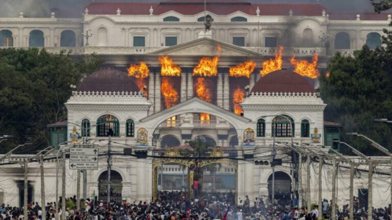 como-uma-revolta-contra-a-corrupcao-e-a-censura-derrubou-um-governo-no-nepal