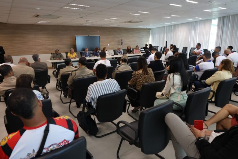 Com a presença dasorganizadas,TJBA lança curso de formaçãopara prevenir conflitos no futebol com-a-presenca-dasorganizadas,tjba-lanca-curso-de-formacaopara-prevenir-conflitos-no-futebol