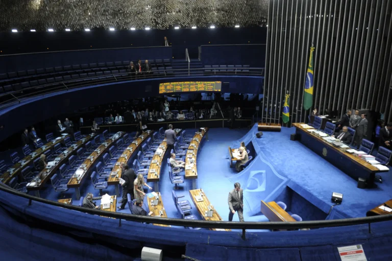 voto-para-senado-e-definido-nas-ultimas-48h-e-e-influenciado-por-eleicao-presidencial