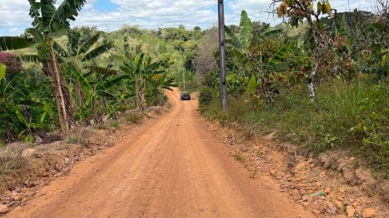 mais-de-1.800-km-de-estradas-sao-recuperados-na-zona-rural-de-valenca