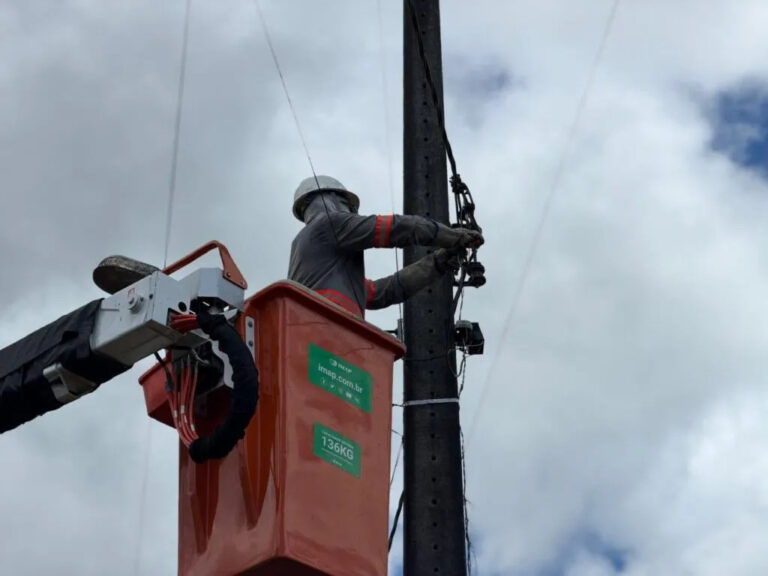 valenca-investe-r$-823-mil-na-modernizacao-da-iluminacao-da-orla