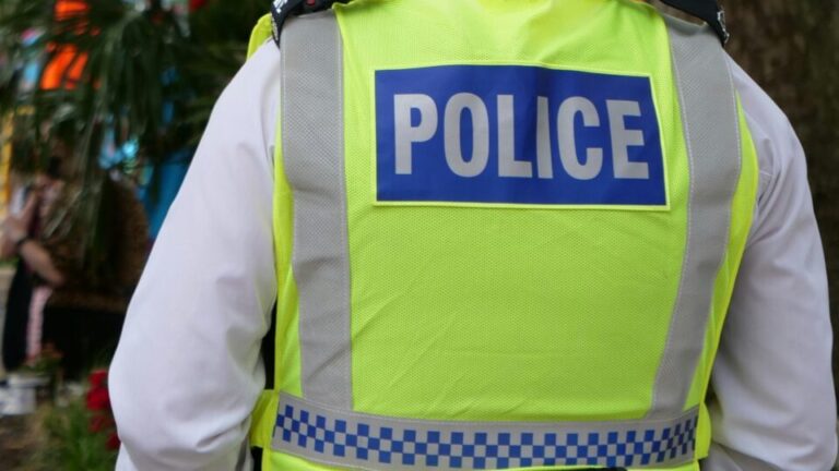 policia-britanica-evita-atentado-terrorista-perto-de-base-aerea-usada-pelos-eua
