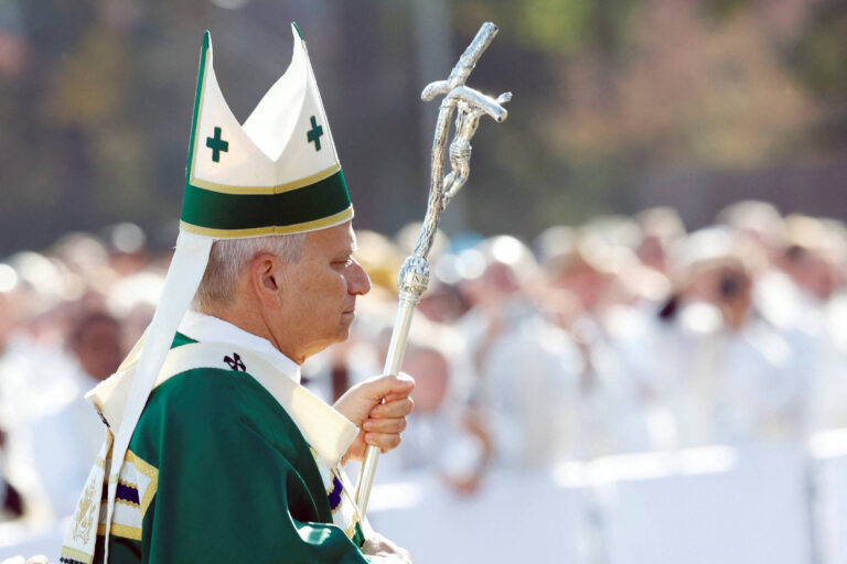 papa-se-reune-com-vitimas-de-abuso-da-igreja-na-franca-e-promete-agir-para-prevenir-novos-casos