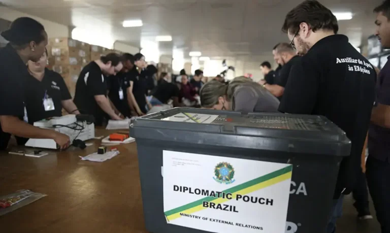 quase-1-milhao-de-brasileiros-no-exterior-poderao-votar-nas-eleicoes