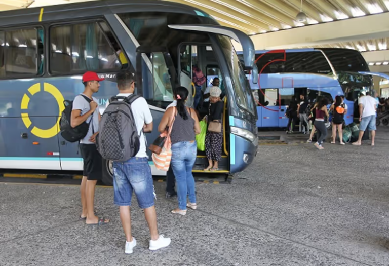 eleicoes-2026:-bahia-garante-transporte-gratuito-para-eleitores-que-votam-em-outras-cidades