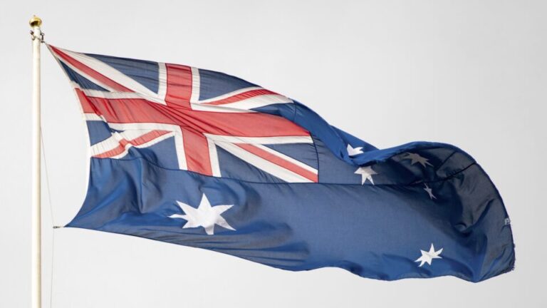 apos-suspender-atendimento-na-embaixada,-australia-fala-em-terrorismo-em-alerta-sobre-brasil