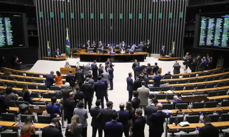 Cresce número de mulheres eleitas para o Congresso Nacional cresce-numero-de-mulheres-eleitas-para-o-congresso-nacional