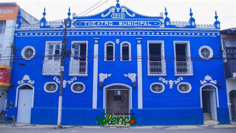 reforma-do-theatro-municipal-de-valenca-recebe-investimento-de-r$-230-mil