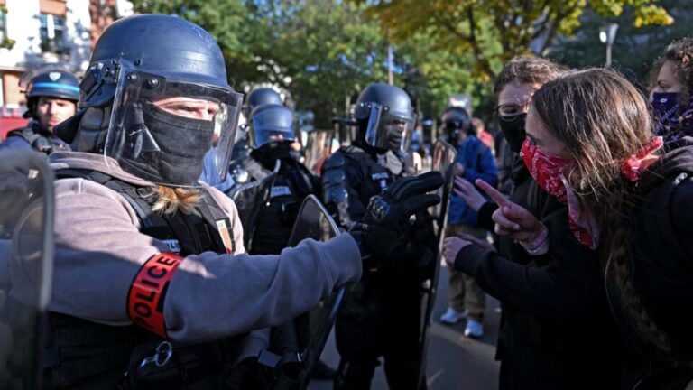governo-macron-enfrenta-crise-fiscal-severa-e-onda-de-protestos-na-franca
