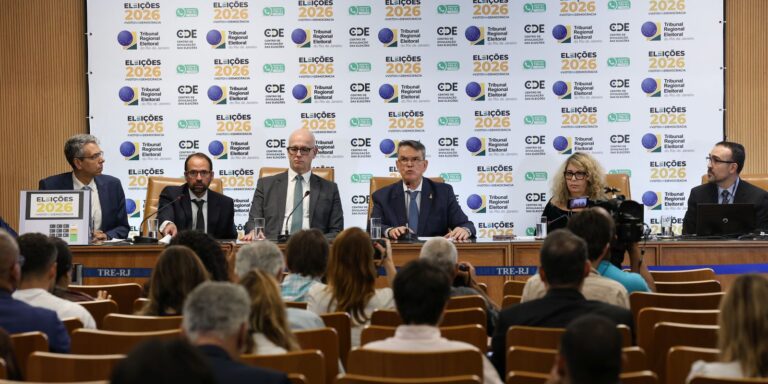 retotalizacao-de-votos-no-rj-confirma-douglas-ruas-como-governador